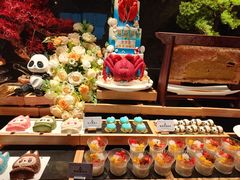-雍容荟帝王蟹活龙虾展台自助(IFS黑金店)