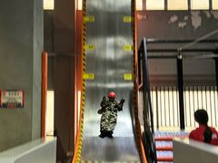 -嗨翻Hi-Fun竞技主题乐园·蹦床亲子生日轰趴(国光1937店)