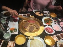 -猪啊牛呀羊啊铜盘烤肉(正大广场店)