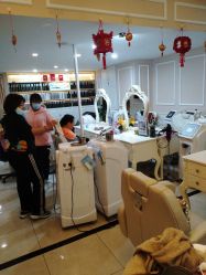 -Bollins波林丝•专研护发中心