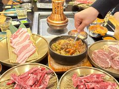 -臻牛烤肉
