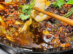 老铁锅秘制美蛙-鸿顺老铁锅美蛙鱼府(解放碑店)