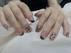 -荷茉里美甲美睫