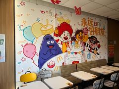 -麦当劳(杨林得来速店)