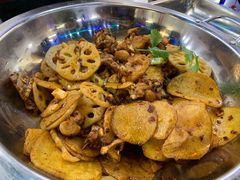 干锅牛蛙-蛙蛙叫干锅年代(常熟二店)