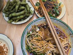 -拈签一笑黄牛肉辣卤串串