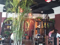 大堂-大匠工房古船木艺术餐厅·猪肚鸡专门店(长白仙岛店)