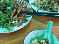 -超越海鲜屋(飞龙物业店)