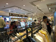 -三福时尚(三峡广场华夏银座店)