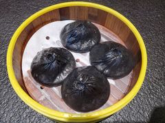 黑松露小龙包-蝴蝶里·粤菜·点心(滨江龙湖店)