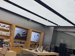 -DJI大疆(深圳华强北曼哈授权体验店)