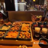 超级有氛围感的一家酒馆
