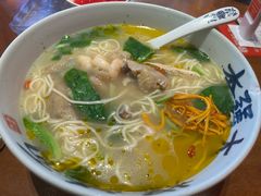 -李犟大爆鳝面·手工蟹黄包(湖滨西湖店)