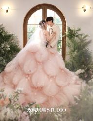 -玫瑰星座婚纱摄影轻奢定制(双井店)