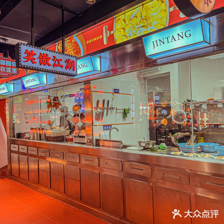 这家港风极致的花胶鸡店真的狂拍三百六十五张才过瘾❗️