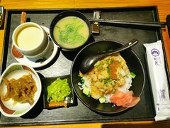 比目鱼裙边盖饭定食-吟松日式料理(莘庄店)
