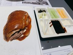 酥不腻烤鸭-小大董·烤鸭(观景餐厅·南京西路店)