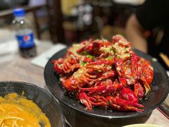 -巴厘龙虾·榜首油焖大虾(音乐学院·沿江酒馆店)