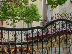 -上海市位育初级中学