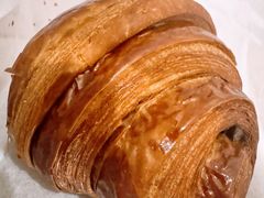-VERIE BAKEHOUSE