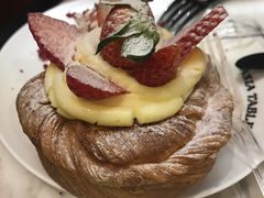草莓芝士挞-PAPER STONE BAKERY(天环店)