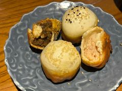 和牛大虾双拼生煎-鑫震源·苏式大虾生煎(山塘街店)