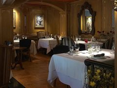 -火车头法国西餐厅