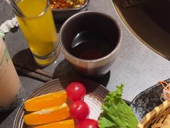 -湊湊火锅·茶憩(杭州湖滨银泰in77店)