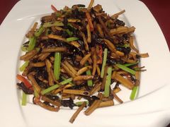 -十二生肖主题餐厅(吕家营店)