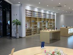 -华为授权体验店(中山公园来福士)