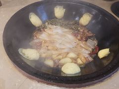 -万里闯关东铁锅炖菜馆(高新旗舰店)