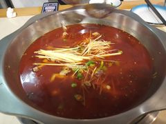 -味之溢美蛙仔姜兔·肥肠鱼•耗儿鱼(文星店)
