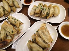 -小姜锅贴(凤凰街店)