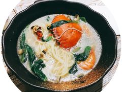 膏蟹汤面-十面欢腾·海鲜面·台式Bistro(长乐路店)