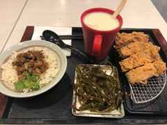 鸡腿排卤肉饭套餐-永和大王(春日上新·阜成门店)