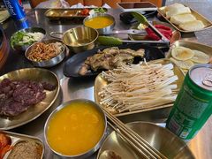 -胡悦里韩式烤肉(芝罘万达广场店)