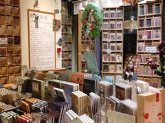 -猫的天空之城概念书店(杭州南宋御街店)