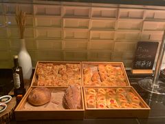 面包甜点陈列柜-广州四季酒店·意珍·意式自助餐