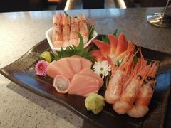 -铭牛烧肉·和牛海鲜自助(高新月牙湖店)