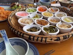 -包整·丝娃娃(一览甲秀楼风景店)