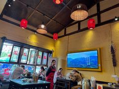 -富正毅三下锅·湘西韵味(天门山索道店)