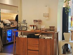 -春树下·树屋花房西餐厅(罍街AS1980店)