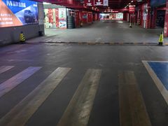-欧尚超市苏州店停车场(金鸡湖路店)