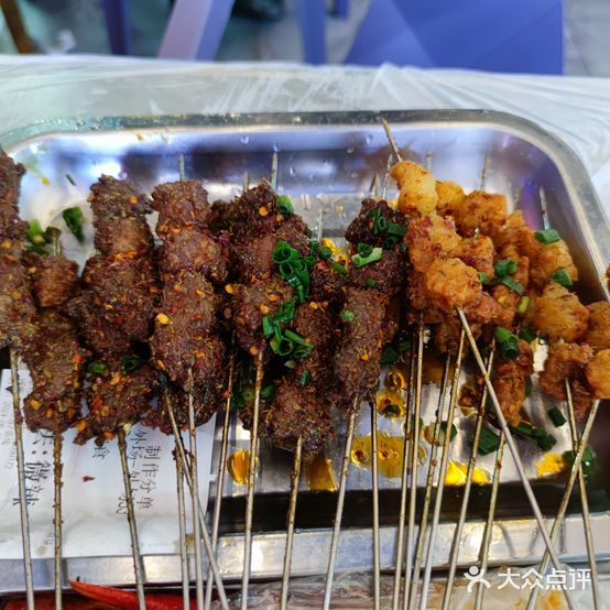 红灯笼虾蟹城(岳阳楼区南湖千亩湖小学店)