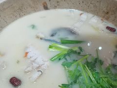 -鲜呦蒸汽石锅鱼(北辰路店)