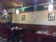 大堂-窄巷子陕菜馆·地道陕西菜(粉巷店)