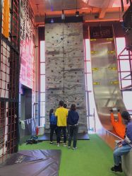 -嗨翻Hi-Fun竞技主题乐园·蹦床团建生日聚会(五棵松华熙店)