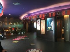 等候区-中影国际影城(兰生大厦CINITY LED店)