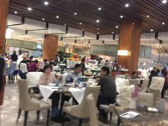 大堂-云海轩·海鲜自助-河北云瑧世纪大饭店1F