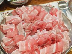 白泡菜五花肉-姜虎东白丁韩国烤肉(吉利大厦店)